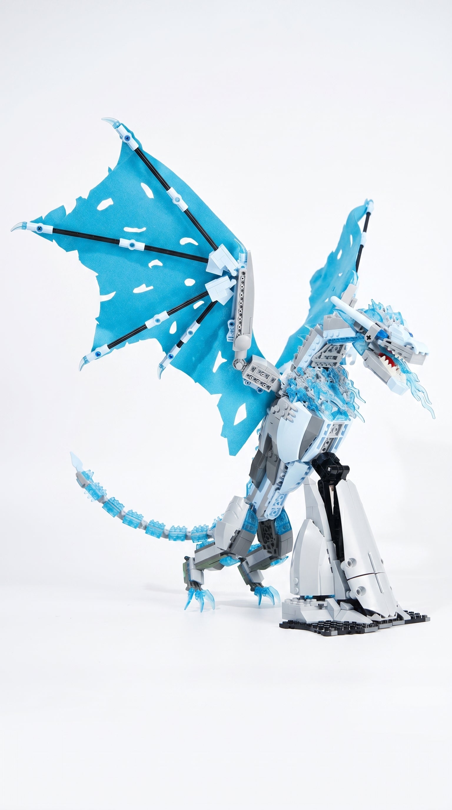 Ice Dragon Brick Model (1019 PCS)